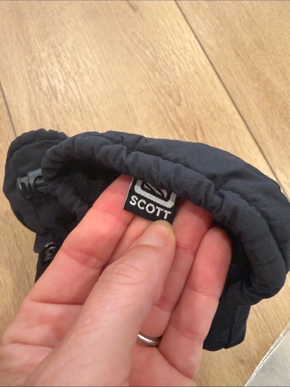 Scott Kids Black Winter Mittens